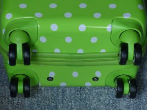 Bag with weels