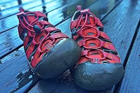 Closed toe water shoes