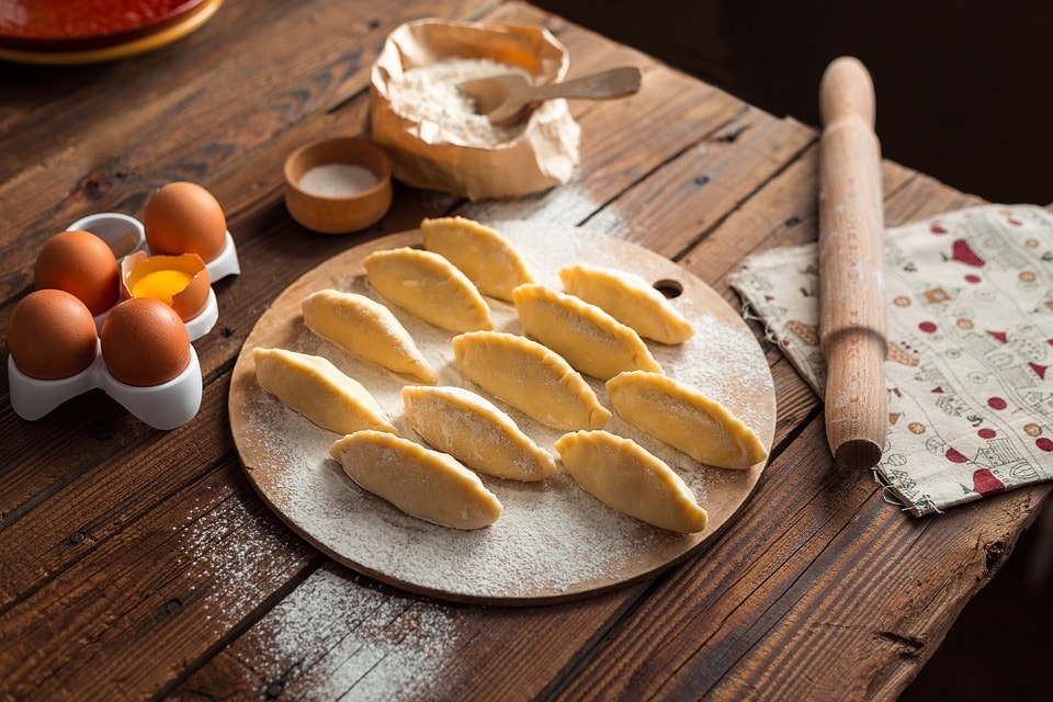 Small Group Pasta Class from Scratch with Seasonal Ingredients in Florence