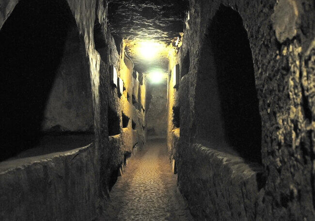 Visiting Rome Catacombs