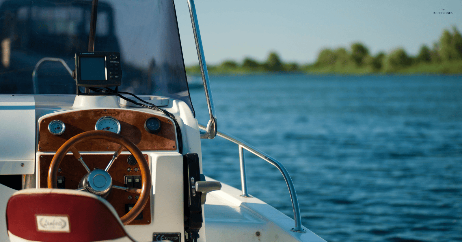 How to drive a boat for the first time